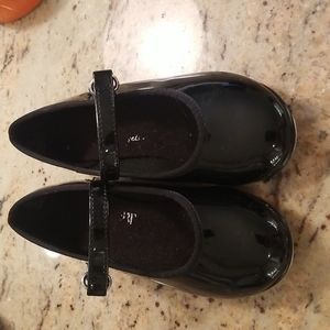 Little girl tap shoes, size 7 USA